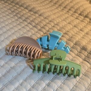Stylish Hair Claw Clips Set - Blue, Green, Tan